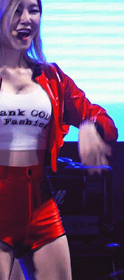 피에스타 예지 터질듯한 슴부먼트2.gif