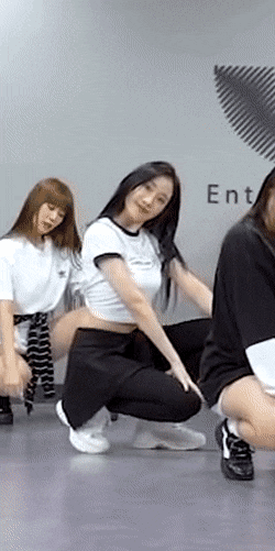 AjarMetallicFinnishspitz-size_restricted.gif