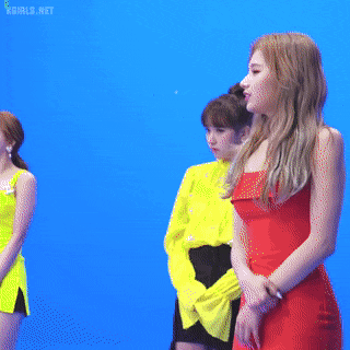 18732816012546390.gif