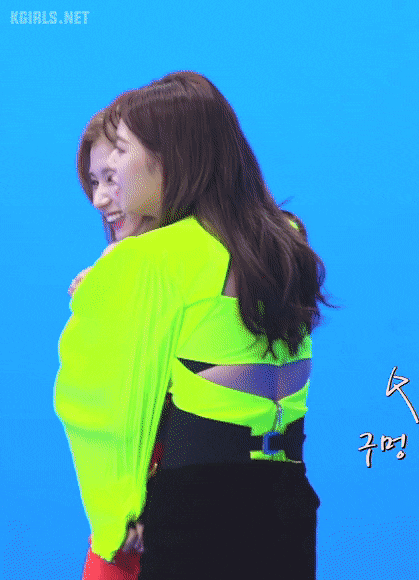 18732816012546391.gif