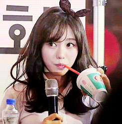 tumblr_mzvtd9s6HW1saxzz7o3_250.gif