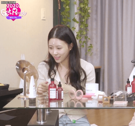 러블리즈 미주 민낯3.gif