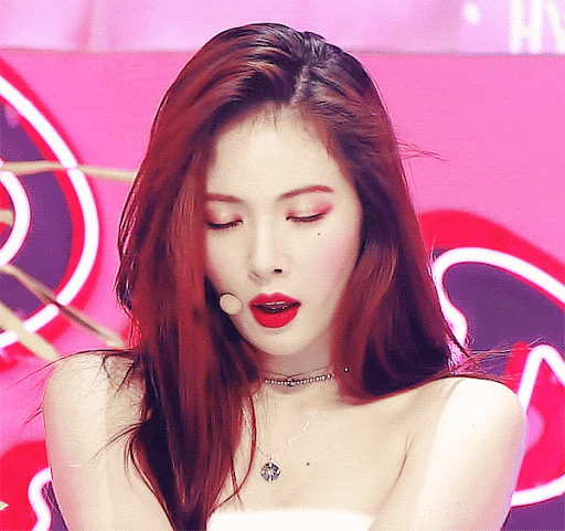 눈물점 최고 현아9.gif