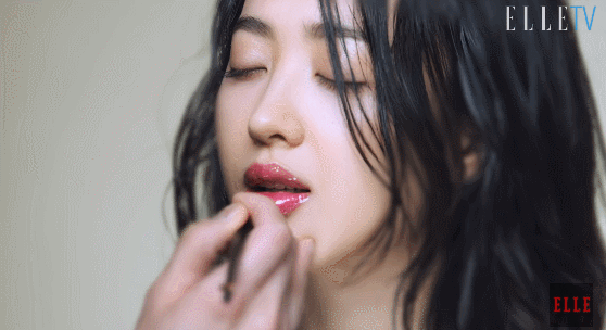 김민정 미모력3.gif