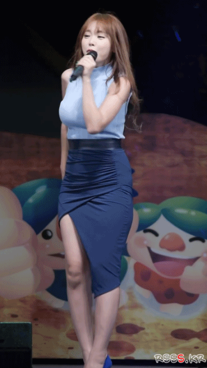 푸른 스커트 홍진영3.gif