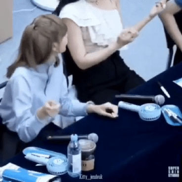 1607221562098.gif