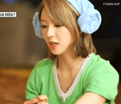 1888925213_t8PgXAZr_e7b614c571f833802538fb670857cb4ada8ae0b5.gif
