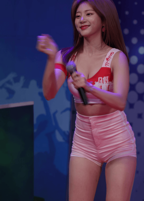 1888925213_ankPO1KF_2f383f60b7133938d87b54a94b71d444ddd55eaf.gif