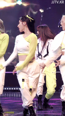 990219716_fTpodeGL_3f8e0be1d28d3cc11e790be35ae4cbea26ae9f1b.gif
