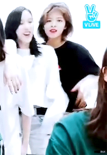 3068537103_fy2coNnL_224dba44d3b158ee82f2de5ec0e2055c5b54f9e2.gif