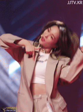 990219716_LyPonM7T_b77046671073b8642ed425506656ea6ac8192b15.gif