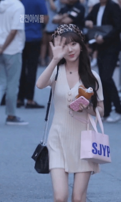 990219716_mVPbdRH7_04c53336c188c5b98655567b5192d88afc81168c.gif