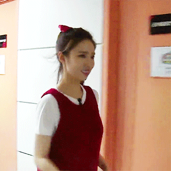 990933361_uj0CFz4Z_0eb31ccf26ba7d438d2926fde6219edb4dc79b67.gif