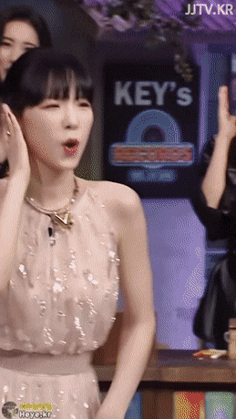 7aca7600627240fe4aff5a7982d1a04a_1619708188_3699.gif