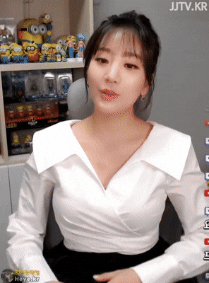 2890281413_aKRwAfP7_1be29abbafd7bff9d77174c7b02b86727456f765.gif