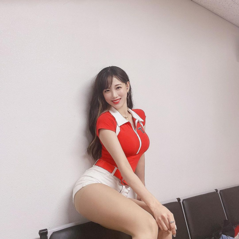 치어리더 김한나