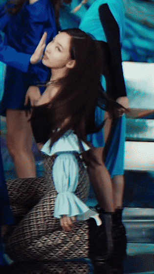 2890211818_WJoHSdAB_5a6a0e951ef7627e646efaad47a26072c188d1ee.gif