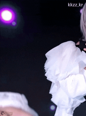 2728265203_GKeVE2xI_0eaba42892c05a3a68ed60fe641fa67f27948f42.gif