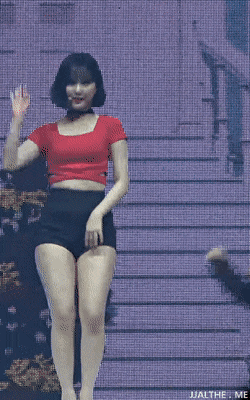 2890212192_cE9oY5yU_f8a59a63446f2ef9c7a8f58089bddd3ede34cc50.gif