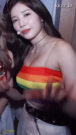 2890211678_LTW26Bb7_d21da2533322b3ba985fe1182bc48438037be631.gif