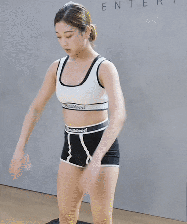 0480460c04c31864eb66291fce8ec7df_1626924127_1648.gif
