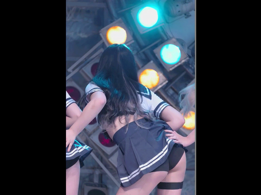 c56b3cc0a62c14d3d803835303f46d8e_1629649920_471.gif