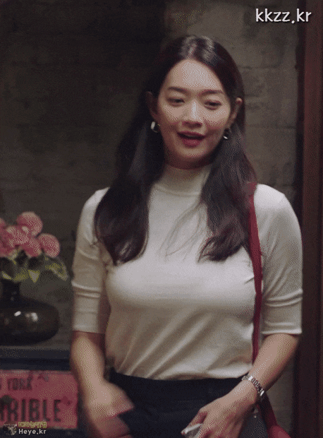   알찬 신민아