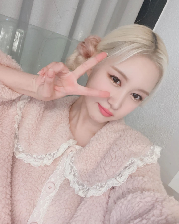    우주소녀 루다 여름 수빈 다영