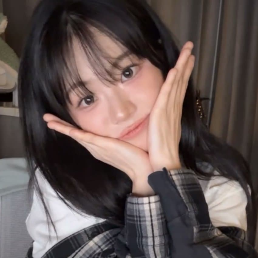 1757512668.jpg QWER 쵸단 라이브 움짤
