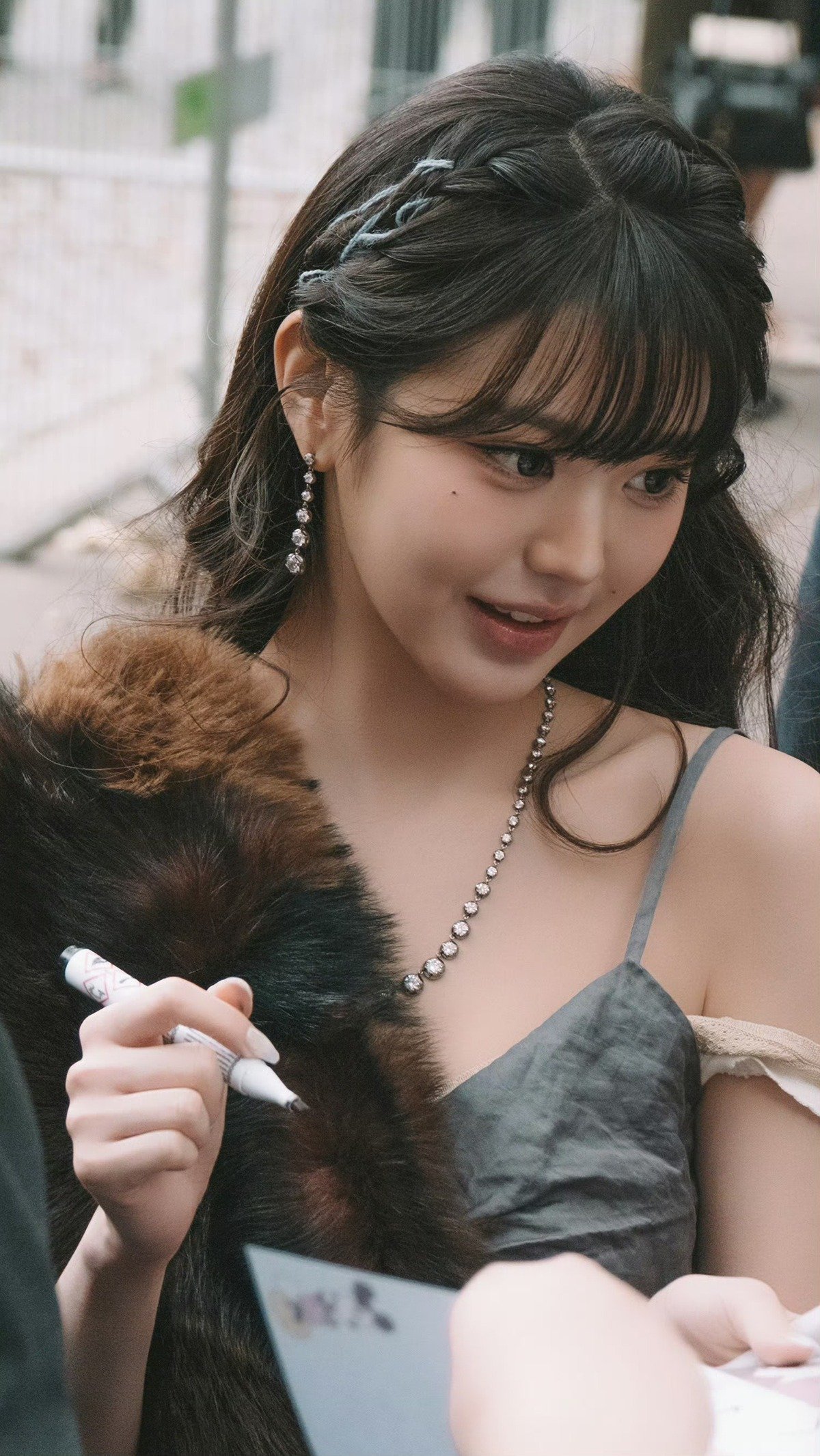 Internet_20251008_140535_5.jpeg 사진 작가가 찍은 미우미우쇼 장원영.jpg