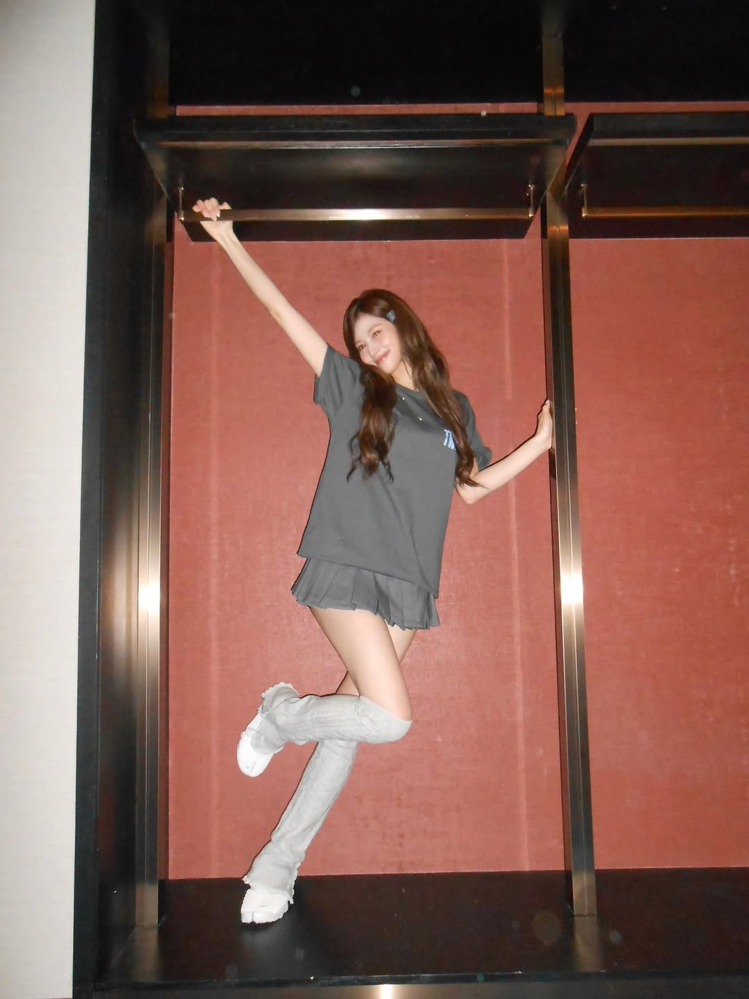 562807415_18031760153726067_4150911759704899394_n.jpg 사나 오늘 인스타 업뎃