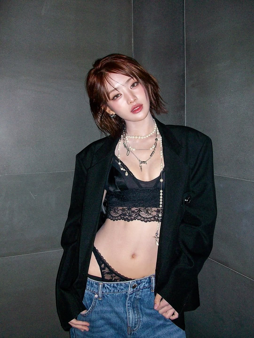 47406356aafbcfdca2f4739f2bd56511.jpg ㅇㅎ?) 아이들 민니 팬티 끈 의상 ㄷㄷ