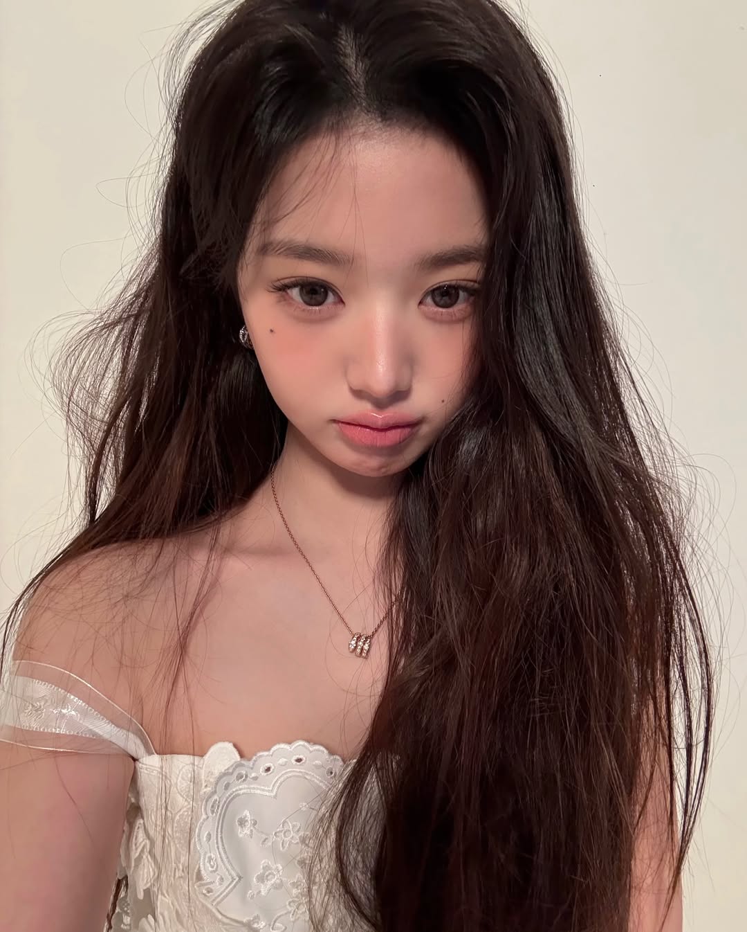 564890505_18080343818587664_7603250743505651523_n.jpg 오늘자 아이브 장원영 인스타