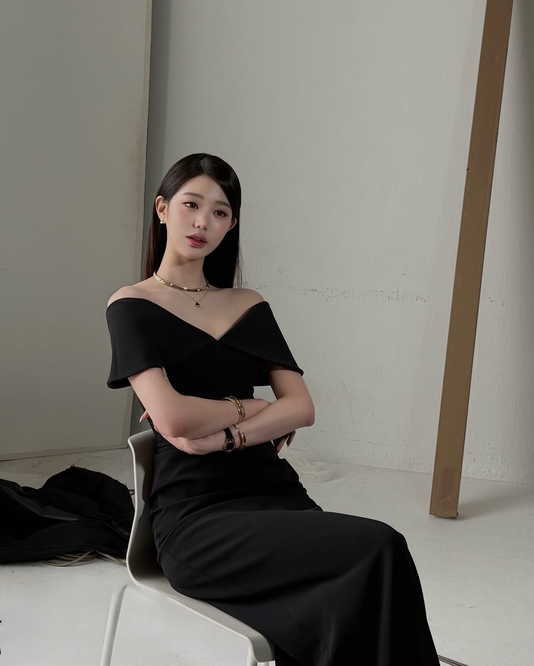 572937524_18080344010587664_237347766888470293_n.jpg 오늘자 아이브 장원영 인스타