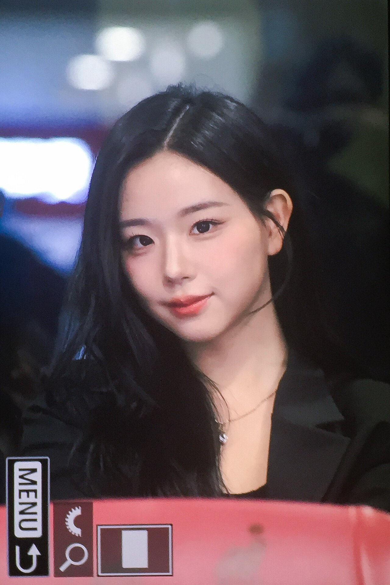 G4g8mqHa8AAvmwQ.jpg 트리플에스 김채연 어제 출국사진