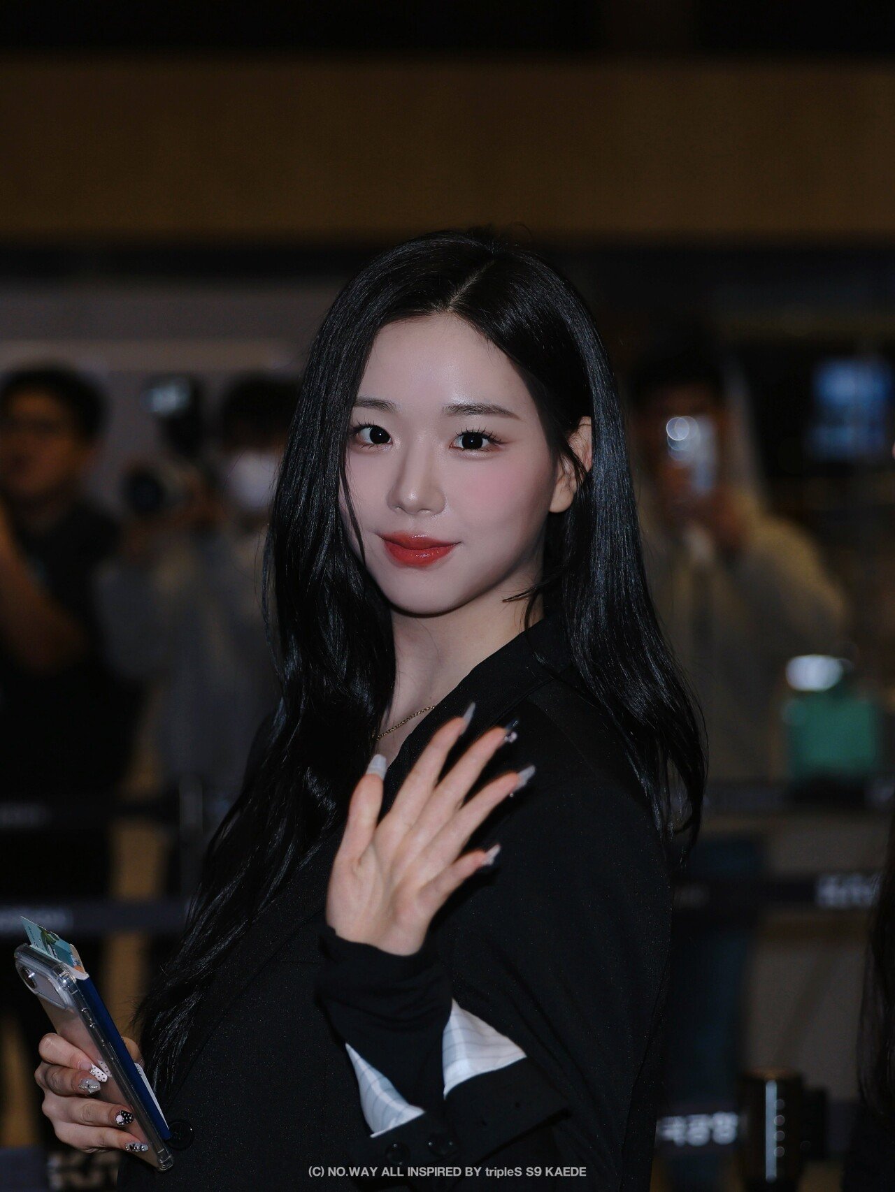 G4kT1JDa8AMuUZo.jpg 트리플에스 김채연 어제 출국사진