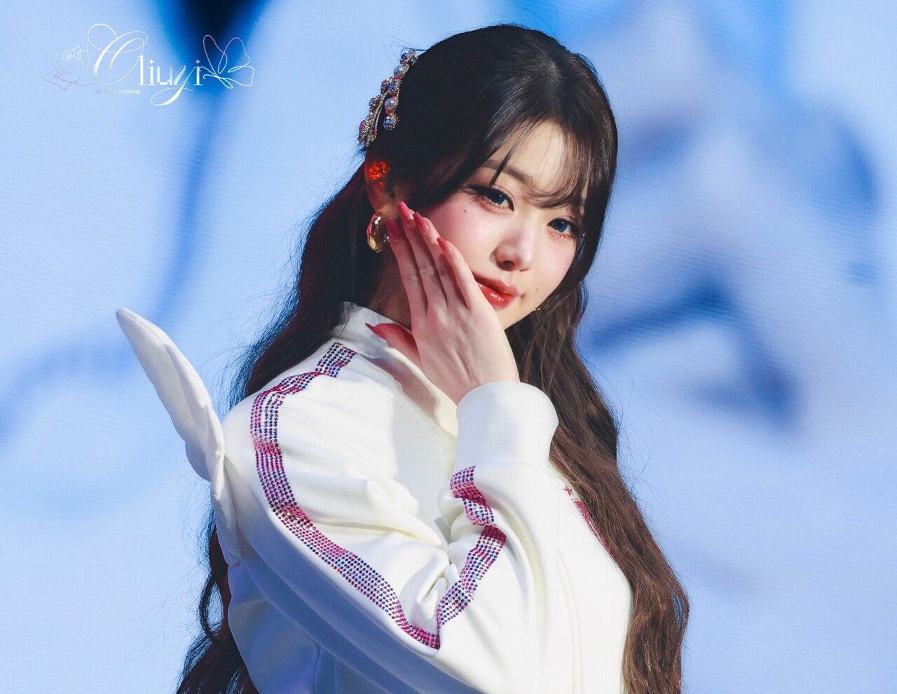 17.jpg 오늘자 아이브 월드투어 서울콘 장원영 고화질짤