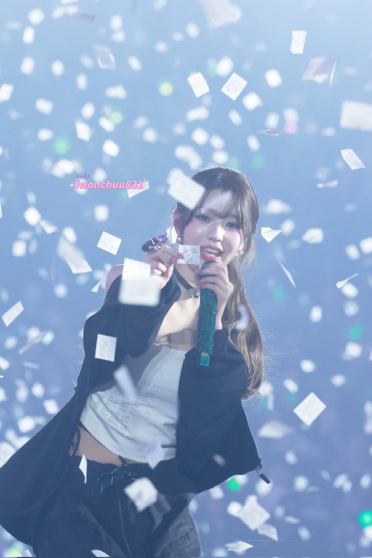30.jpg 오늘자 아이브 월드투어 서울콘 장원영 고화질짤