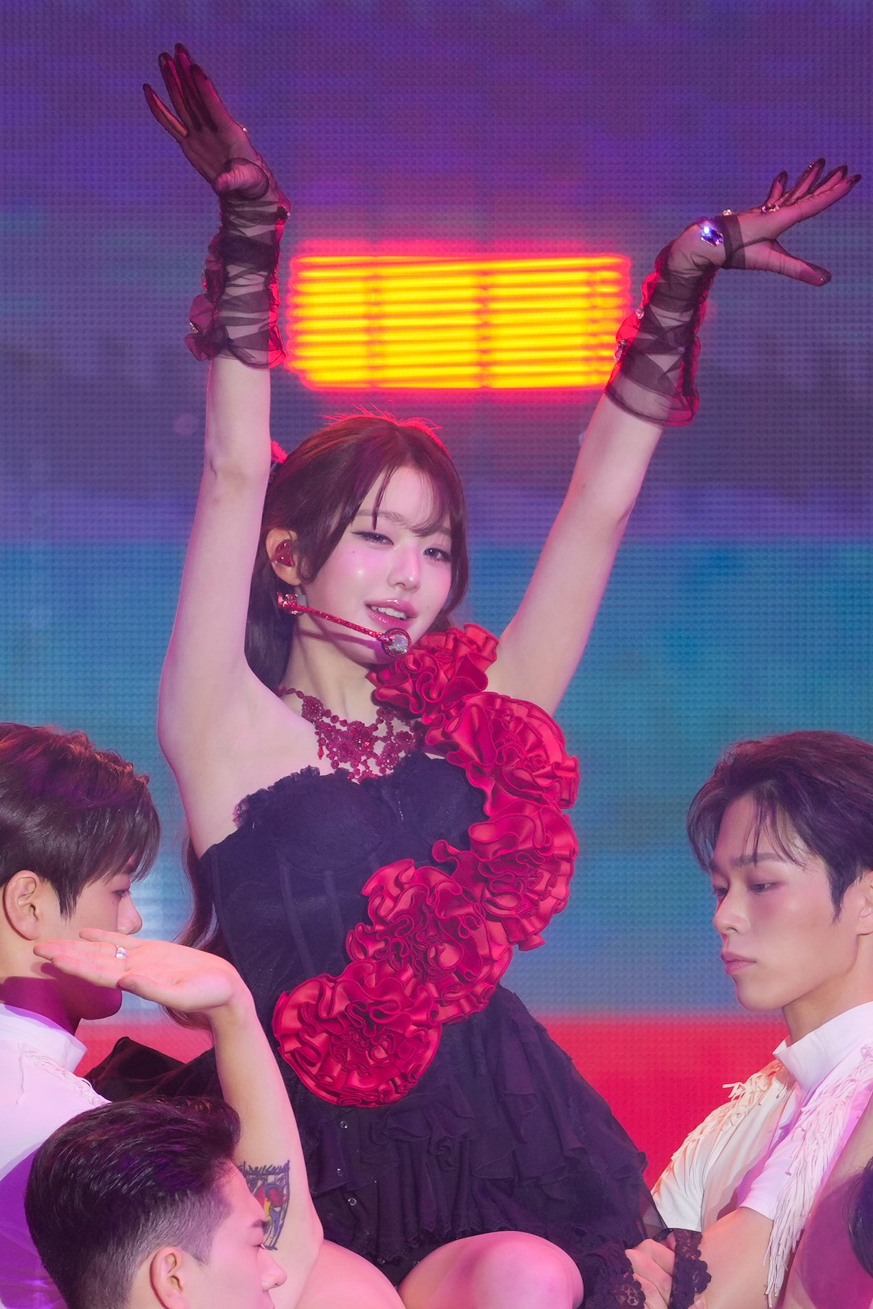 10.jpg 오늘자 아이브 월드투어 서울콘 장원영 고화질짤