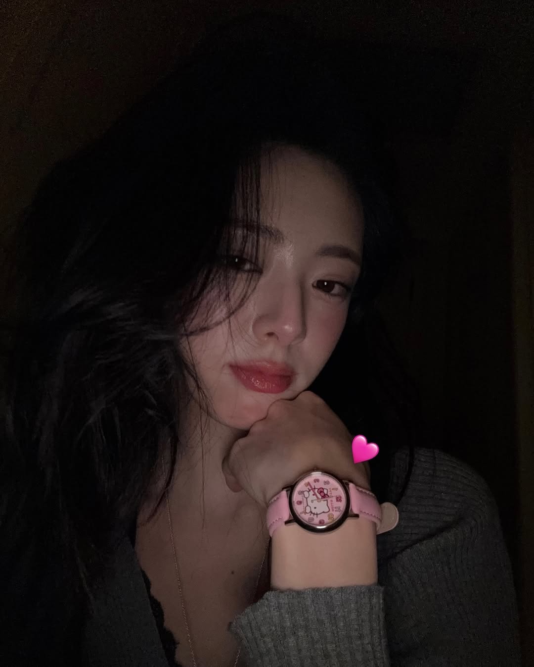 ITZY 유나 골반 라인