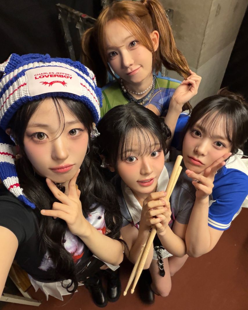 990471027_je3PgHlx_41rBWfO5mn70TIYo.jpg AAA x QWER