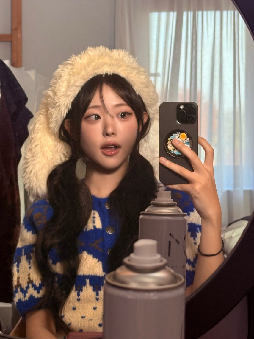 33428955_qC6IBvGO_pyiPuRwAs5HjSdnU.jpeg 플스 촬영하는 QWER 히나 (with. 행복해져라)