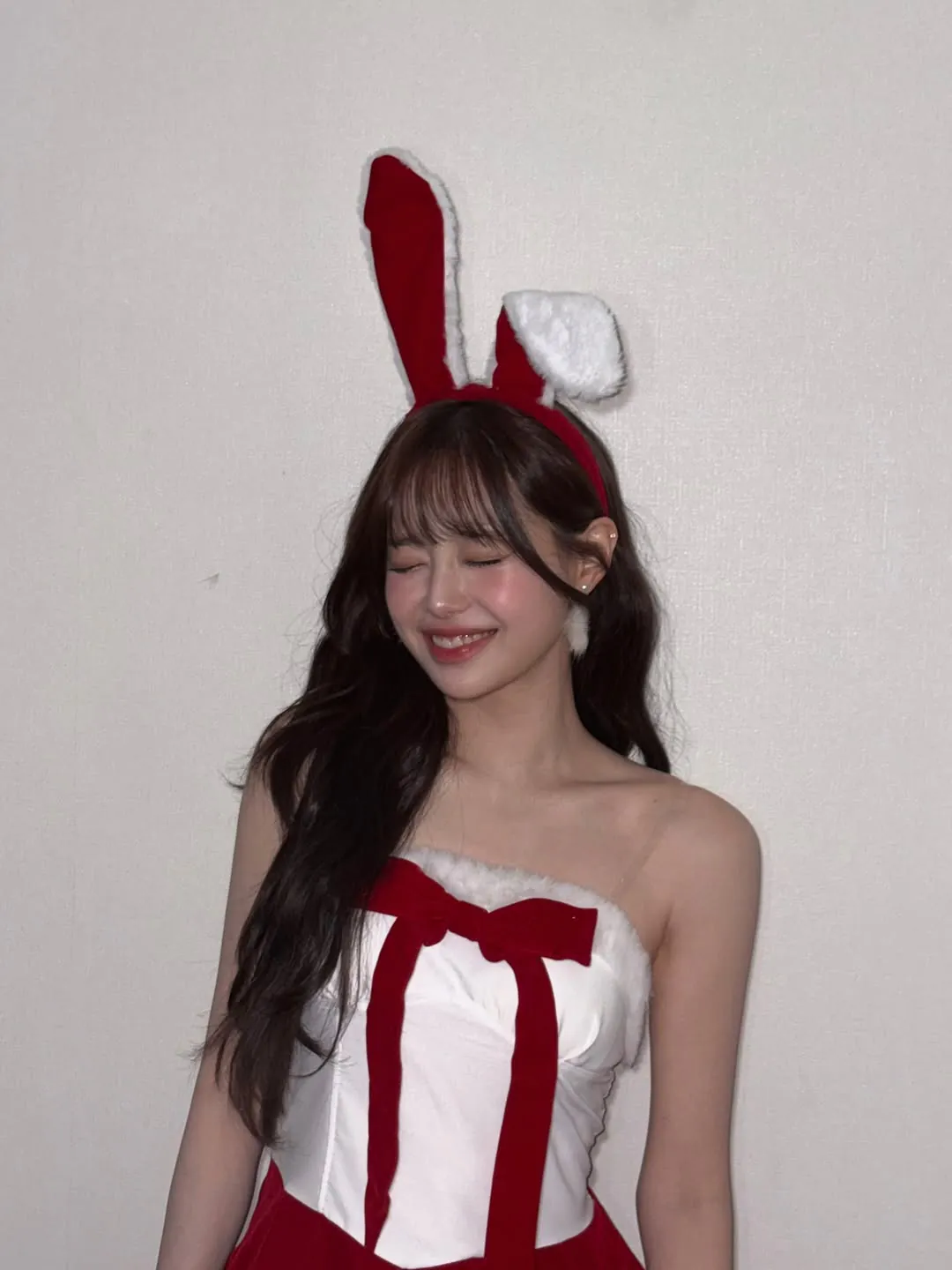 606598675_18012173792811255_9120182593459373619_n.jpg 츄 어제 놀토 바니걸 의상...gif