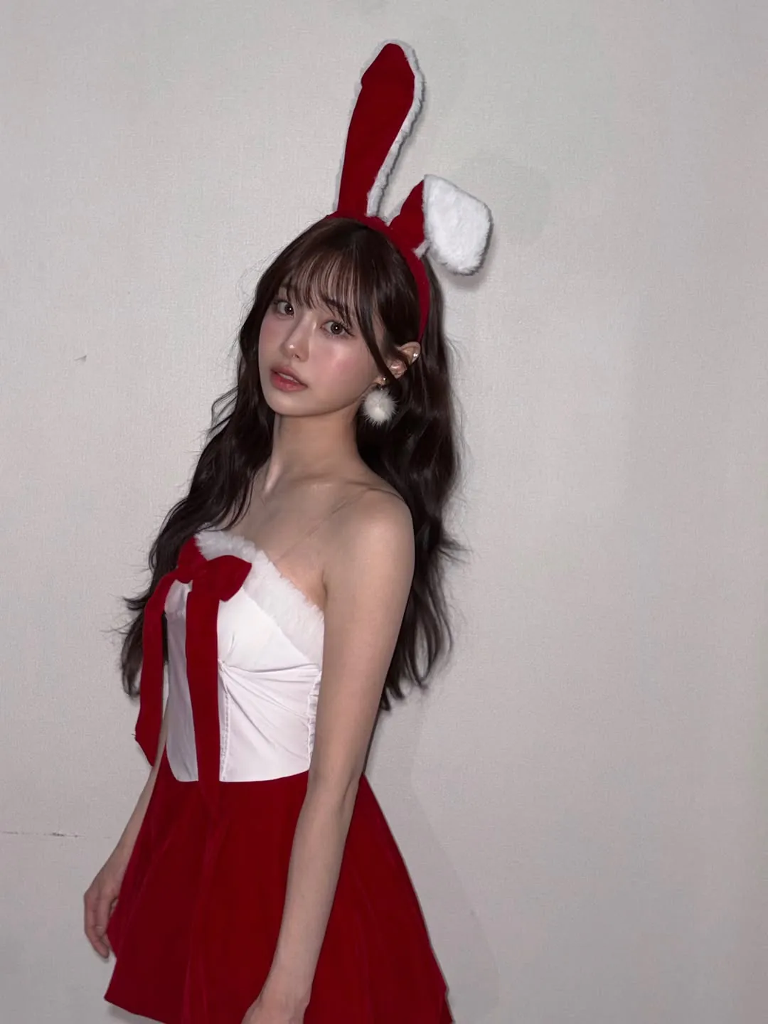 587781783_18012173813811255_6730317962259983716_n.jpg 츄 어제 놀토 바니걸 의상...gif