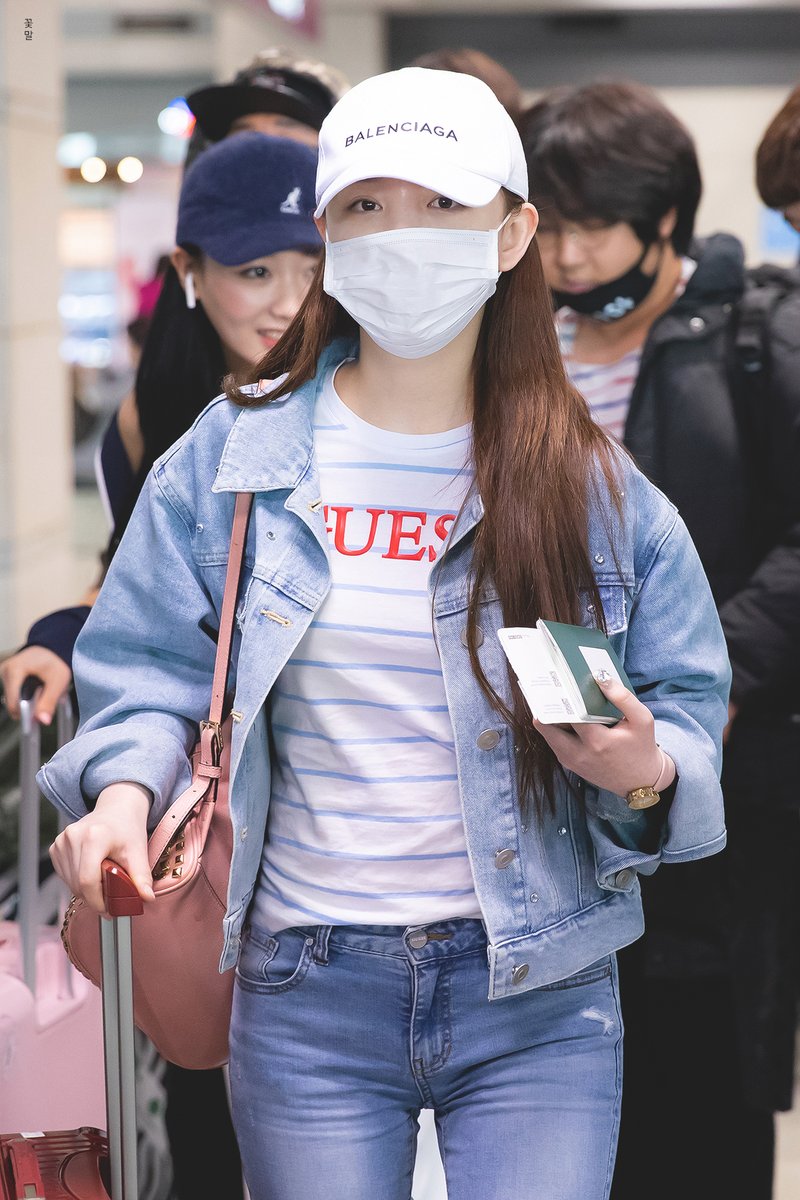    러블리즈 입국 케이 김지연