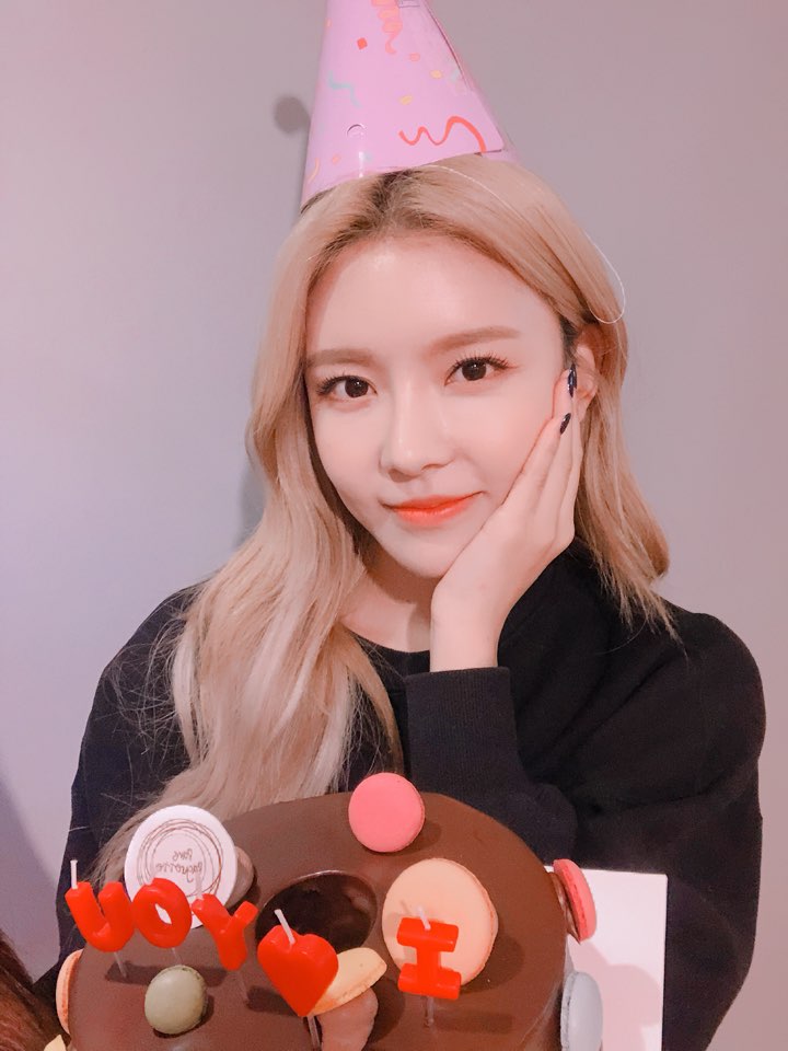    구구단 나영 생일 축하