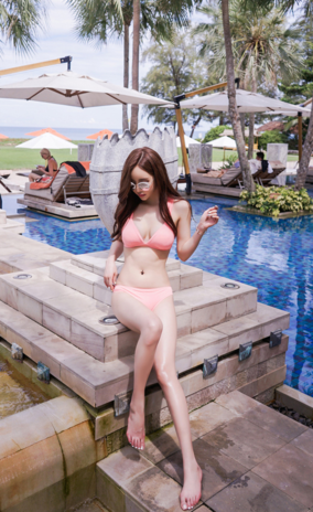    Swimwear modelSon-Yoon-Joo