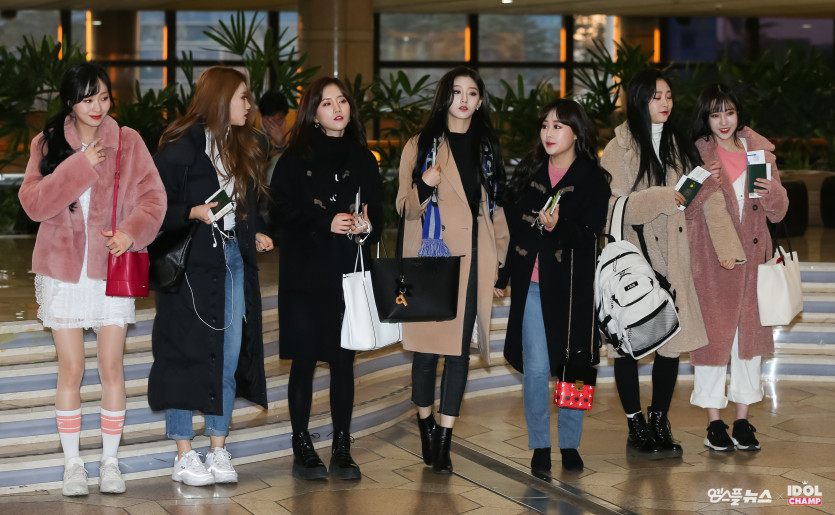    러블리즈 출국 고란 정예인 기사사진