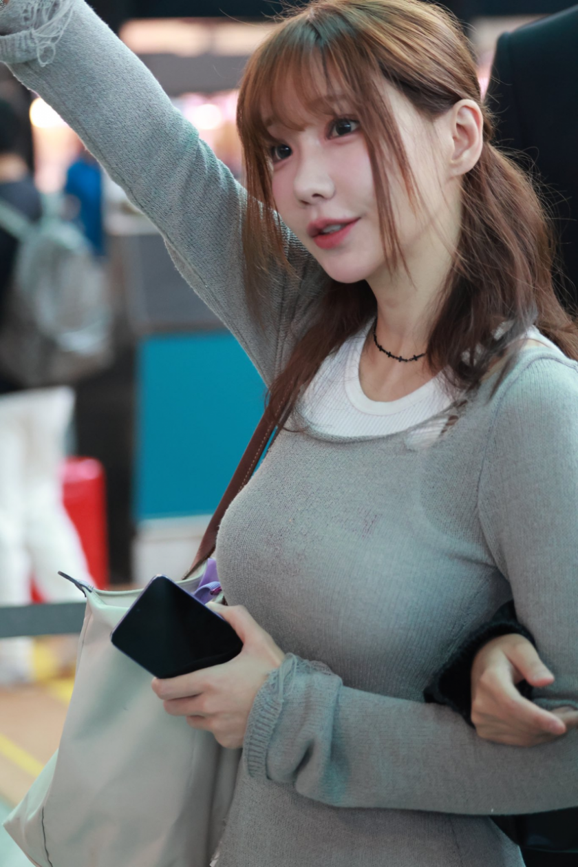 250427 인천공합 입국하는 QWER 마젠타