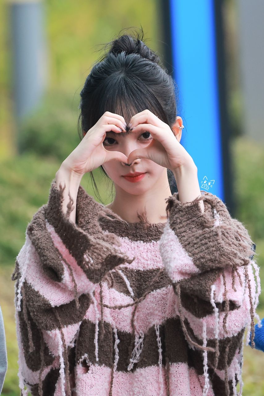 거적때기 미모로 커버하는 에스파 카리나